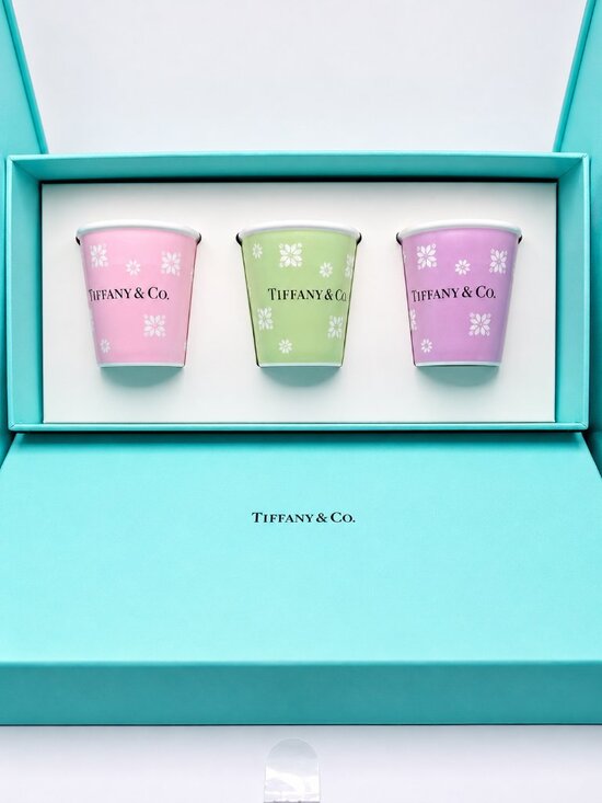 Tiffany & Co. Other - Tiffany Cups - Paper Cup Snowflake Ornaments Set of Three, in Bone China